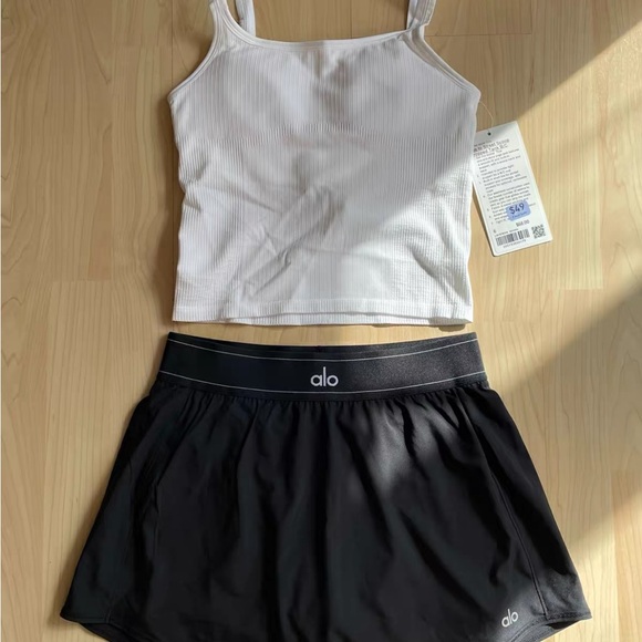 ALO Yoga Black Skirt - Picture 4 of 4